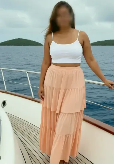 Aya, 32