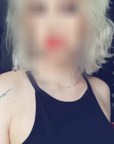 Denise, 37