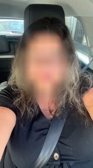 Elin, 33