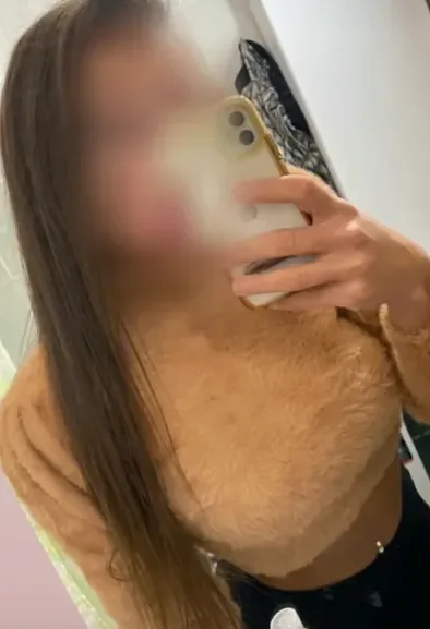 Fay, 27