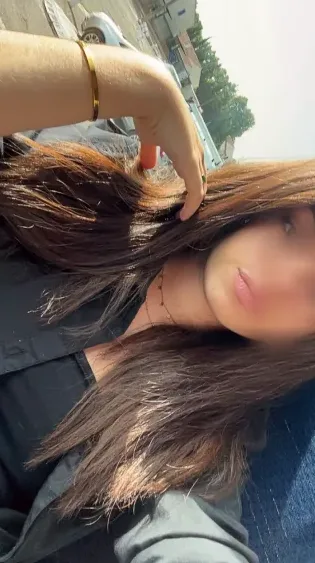 Fleur, 18
