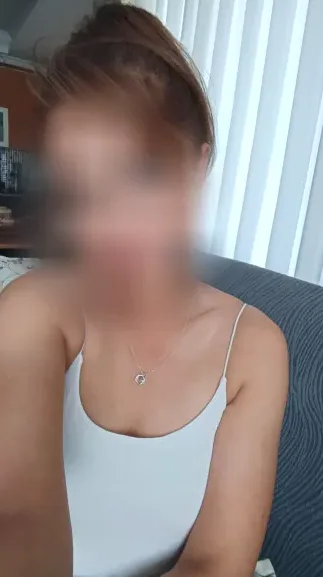 Lynn, 39