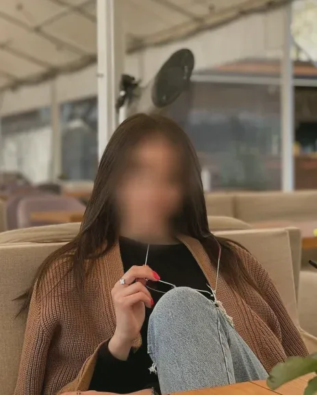 Nadia, 26