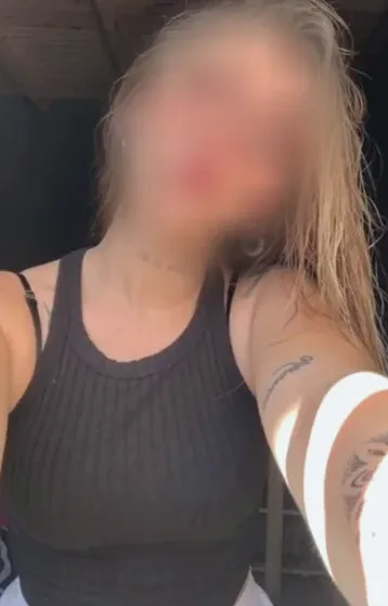 Naima, 32