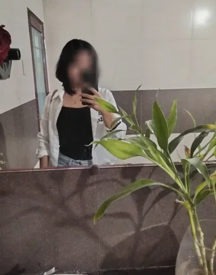 Rosanne, 25
