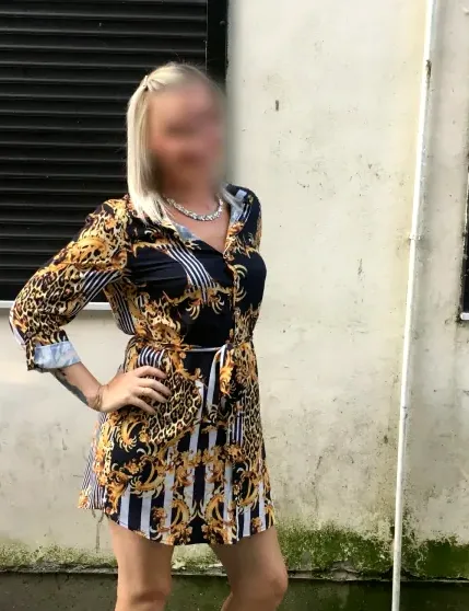 Vera, 34