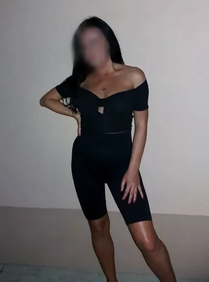 Vera, 36